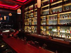 -饮湖威士忌鸡尾酒吧