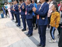 -迪卡侬(高新万达店)