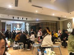 等位区-海底捞火锅(万象城店)