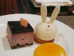 -广州万富希尔顿酒店·感趣自助餐厅·金秋蟹宴生蚝海鲜刺身