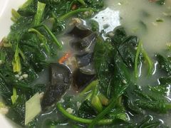 -新一家农家菜(华景新城店)