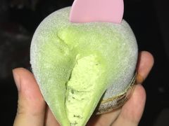 -蜜蜂小象·榴莲千层蛋糕(时代汇11栋店)