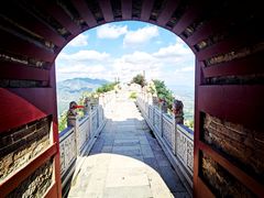 -鸡鸣山旅游风景区