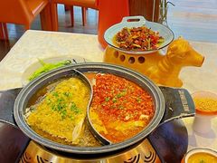 -阿瓦山寨·湘菜现炒·剁椒鱼头王(咸阳总店)