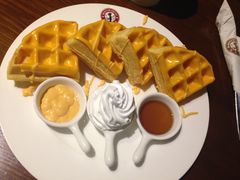 -魔方城市书房(中街益田店)