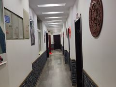 -茸梅路右拐龙虾-农家菜(松江店)
