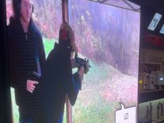 -都市枪神实弹射击俱乐部