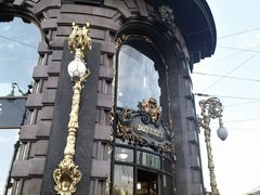 -滴血救世主教堂