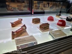 -Fridi Patisserie Cafe