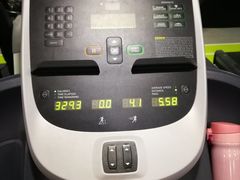 -齐岸健身(花园城店)