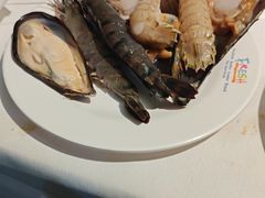 -领鲜活海鲜榴莲自助火锅(东门店)