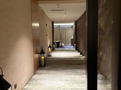 -上海漕河泾万丽酒店