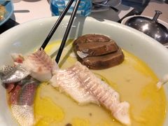 -港丽餐厅(高德置地店)