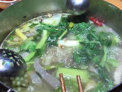 -大众跷脚牛肉馆·非遗传承单位(峨眉山店)