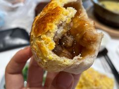 酥皮叉烧包-白天鹅宾馆-宏图府餐厅