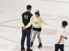 -正佳冰河湾真冰滑冰场