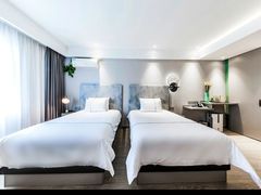 -白玉兰苏州观前街平江路酒店