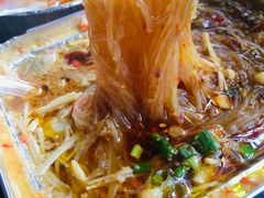-花儿姐与战哥的美食档