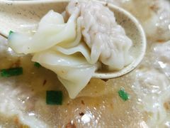 小馄饨-老上海小吃(浙江中路店)