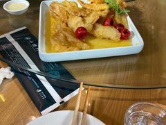 爱上锅包肉-山楂树融合菜餐厅