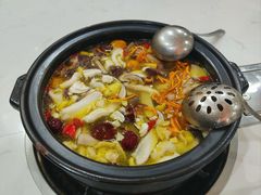 -菌之家·专业纯野生菌火锅·特色炒菌