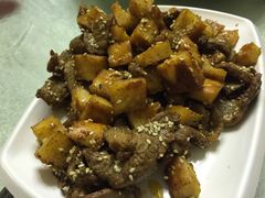 -维吾尔餐厅(宜山路店)