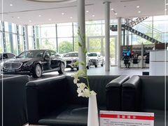 -杭州中升之星奔驰4S店(滨江店)