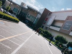-杉杉奥特莱斯广场(哈尔滨店)