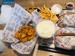 -The Habit Burger Grill 哈比特汉堡(复兴soho店)