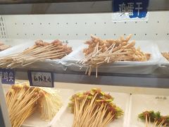 -两三事小郡肝串串香火锅(桂庙店)