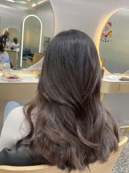 -Tloml salon