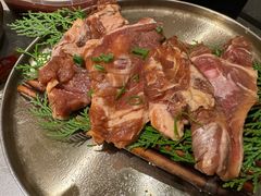 -草家酱蟹炭火烤肉店(珲春南路一店)