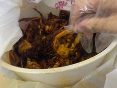 -凤凰路何眼镜香辣蟹(花果园店)