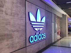 -adidas(正佳广场店)
