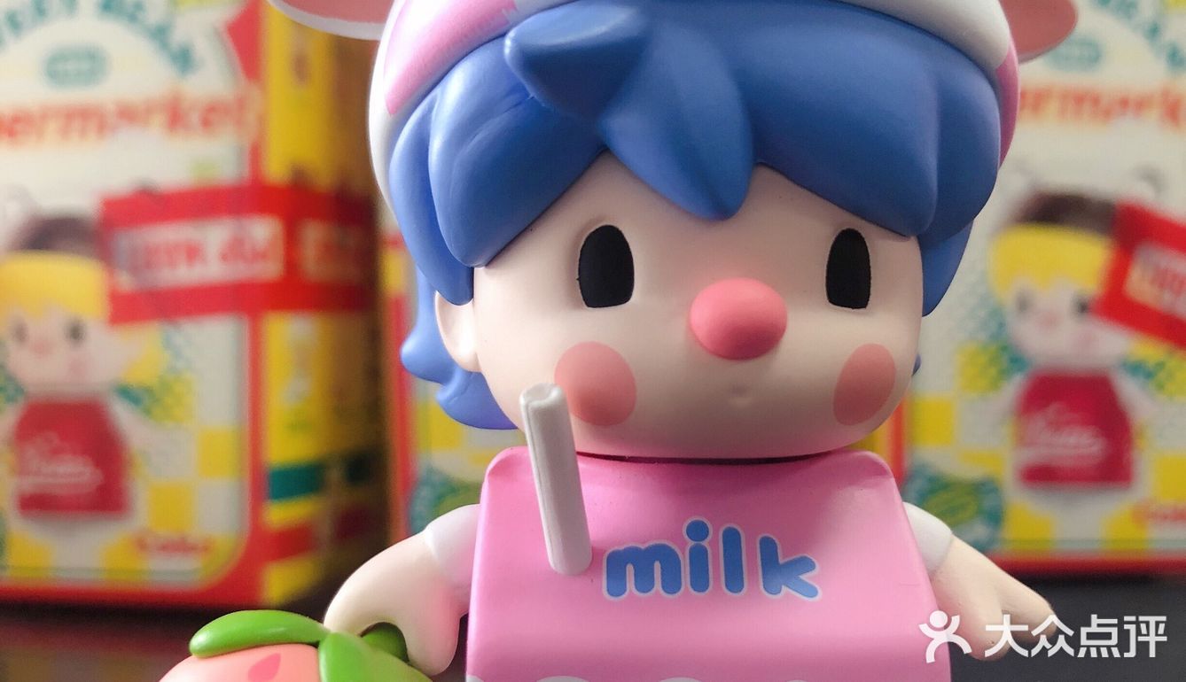 popmart十周年“天生好玩”杭州首展