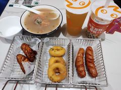 -CoCo都可(八达商城店)