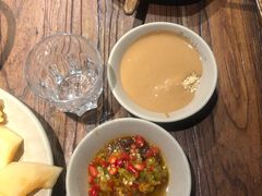 -老牌坊云南鱼豆花火锅(嵩山店)