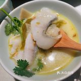 湾悦城五楼“九锅一堂”，鲜、香、麻、辣、爽！[调皮]