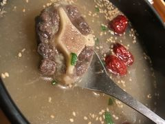 蒜香牛尾汤-黑牛の店·和牛烧肉(合生汇店)