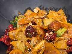 -醉人椒麻辣香锅(王府井喜悦店)
