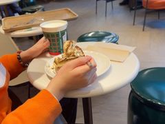 -星巴克臻选(上海今潮8弄店)