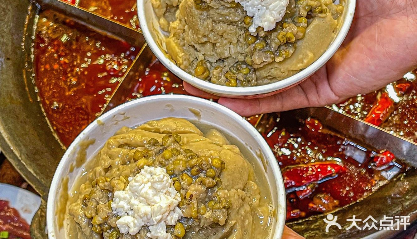 真是离谱，好吃到高铁都坐脱了~