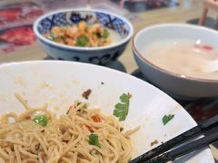 -兵哥豌豆面(雅颂居店)