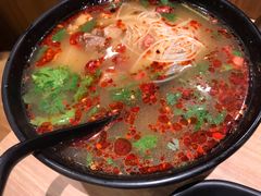 牛肉酸辣粉-小杨生煎(龙阳广场店)