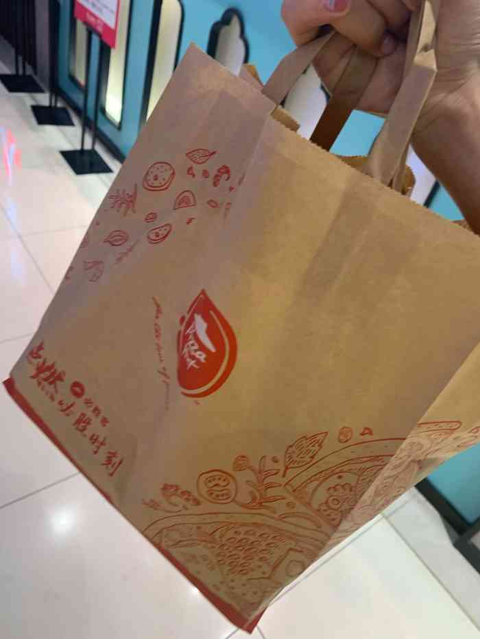 必胜客(君太店"和闺蜜逛西单,逛累了,她推荐的必胜客下午.