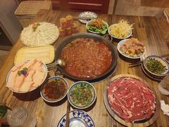 -旧街市鲜货老火锅(大光路店)