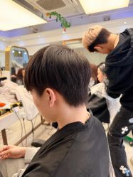 -镁连社·美联社