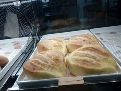 -浓心爷爷·现烤面包(岭南新世界店)