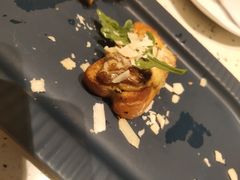 -必胜客(WOW中心城店)