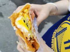 -小红车炸蛋葱油饼